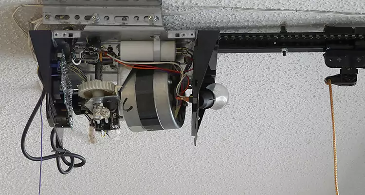 Emergency Garage Door Opener Repair in Clermont, FL