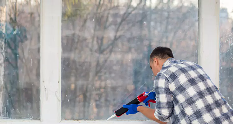 Quality Sliding Shower Door Repair for Closing Issues in Clermont, FL