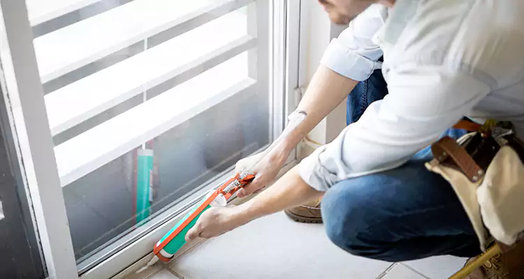 Dap Window Caulk Repair in Clermont, FL